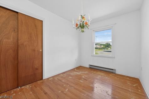 800 Lynda Road Lopatcong NJ 08865