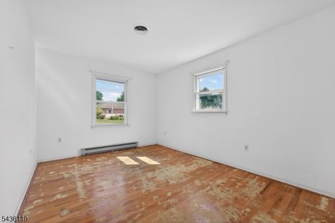 800 Lynda Road Lopatcong NJ 08865