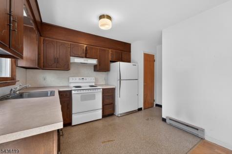 800 Lynda Road Lopatcong NJ 08865