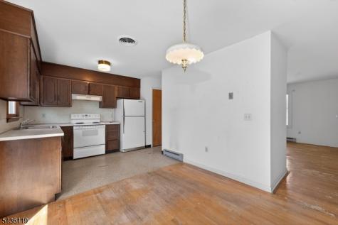 800 Lynda Road Lopatcong NJ 08865