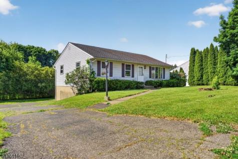 800 Lynda Road Lopatcong NJ 08865