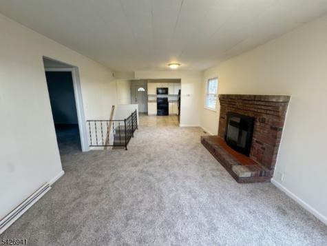 17 Clover Terrace Jefferson NJ 07849