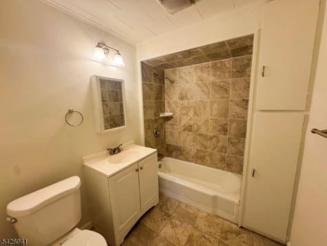 17 Clover Terrace Jefferson NJ 07849