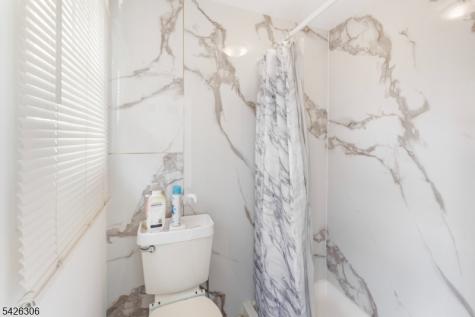 100 Washington Place Teaneck NJ 07666