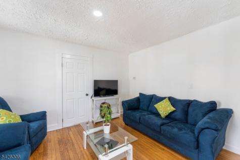 100 Washington Place Teaneck NJ 07666
