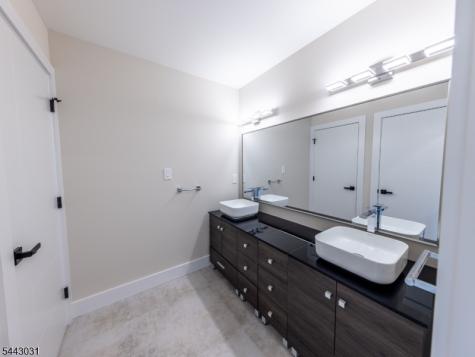 1449 Trenton Harbourton Hopewell NJ 08534