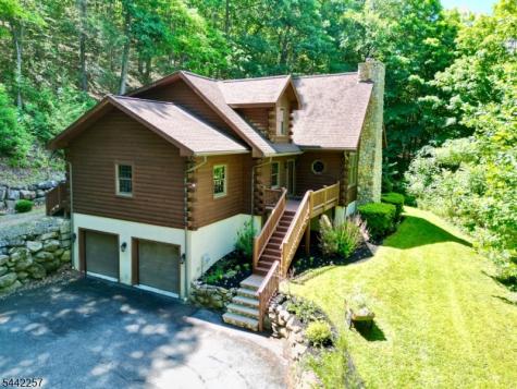 155 Knowlton Road Knowlton NJ 07832
