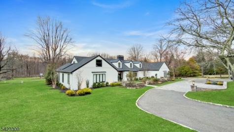 16 E Greenbrook Road North Caldwell NJ 07006