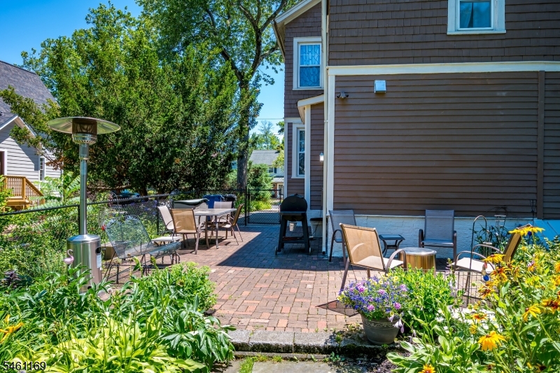 23 Rose Street Metuchen NJ 08840