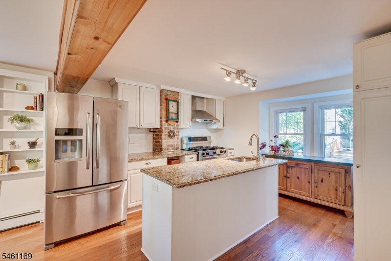 23 Rose Street Metuchen NJ 08840