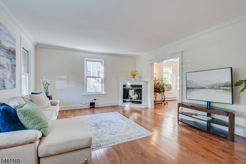 23 Rose Street Metuchen NJ 08840