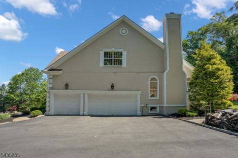 66 Beachmont Terrace North Caldwell NJ 07006