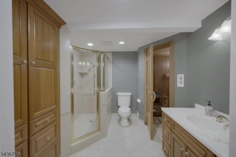 66 Beachmont Terrace North Caldwell NJ 07006