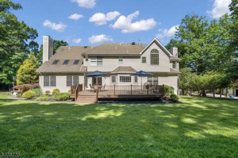 66 Beachmont Terrace North Caldwell NJ 07006