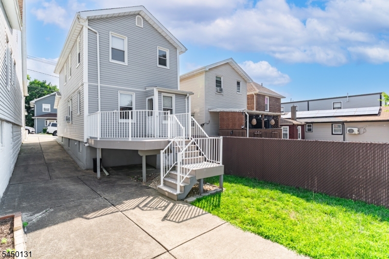 1512 80TH Street North Bergen NJ 07047