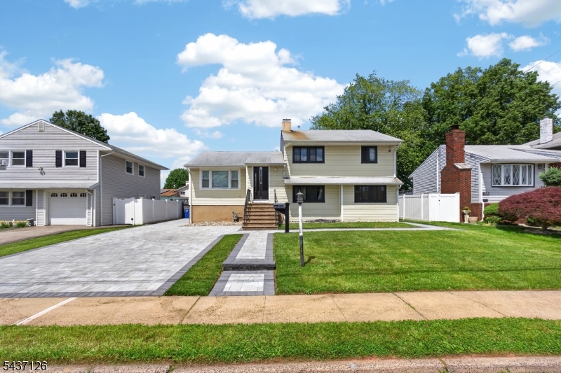 118 Poplar Street Carteret NJ 07008