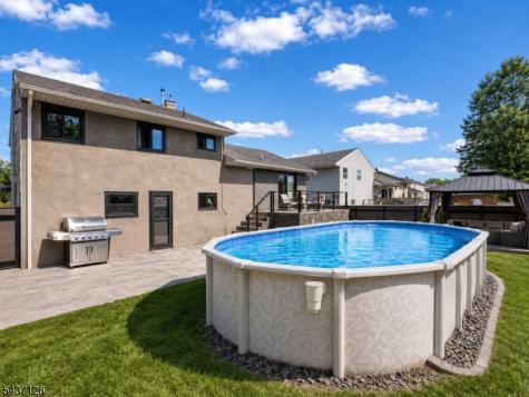 118 Poplar Street Carteret NJ 07008