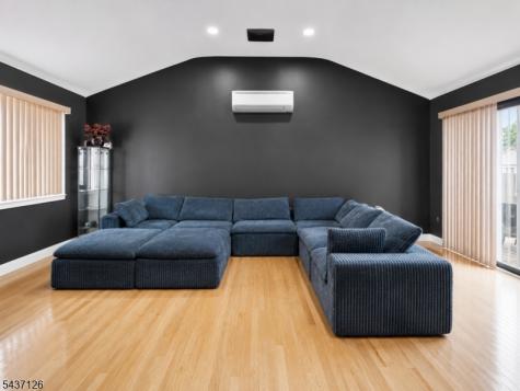 118 Poplar Street Carteret NJ 07008