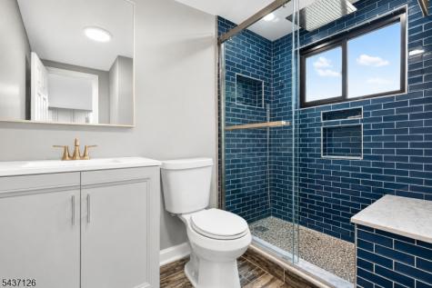 118 Poplar Street Carteret NJ 07008