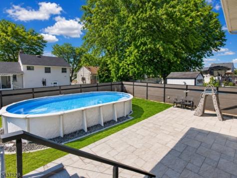 118 Poplar Street Carteret NJ 07008