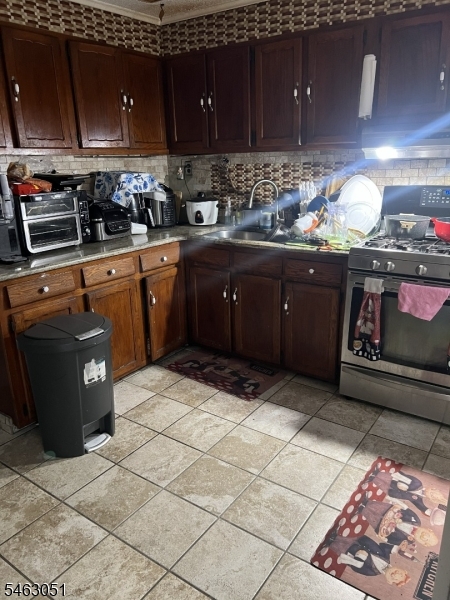 446 Rear 446 Elizabeth Avenue Elizabeth NJ 07206