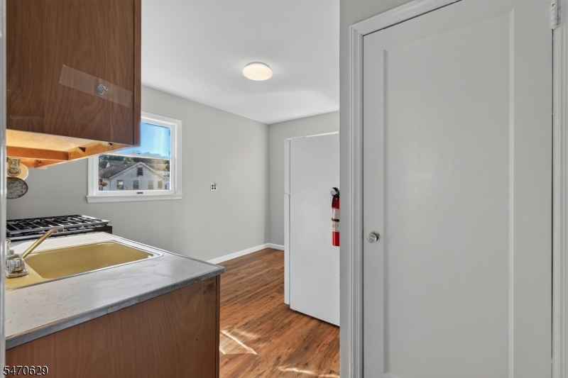 214 Washington Place Totowa NJ 07512
