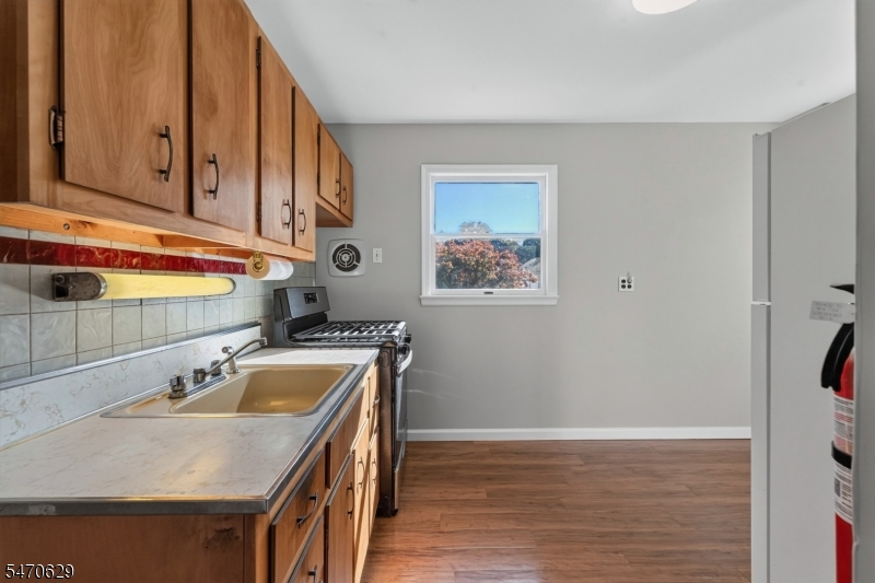 214 Washington Place Totowa NJ 07512