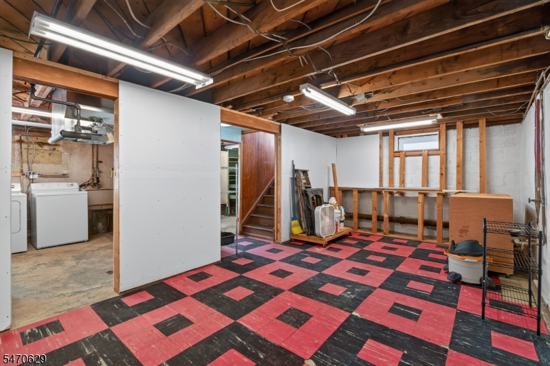 214 Washington Place Totowa NJ 07512