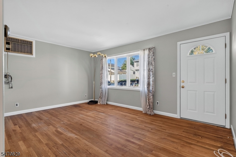 214 Washington Place Totowa NJ 07512