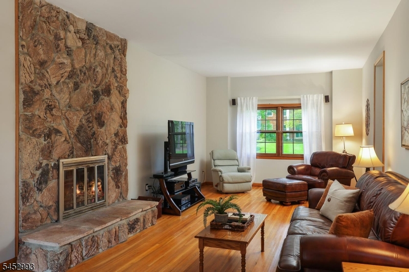 3 Ivy Lane Hillsborough NJ 08844