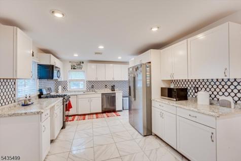 47 Maple Street South River NJ 08882