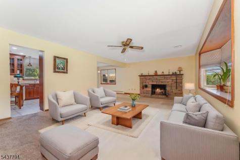 24 Hardscrabble Hill Road Raritan NJ 08822