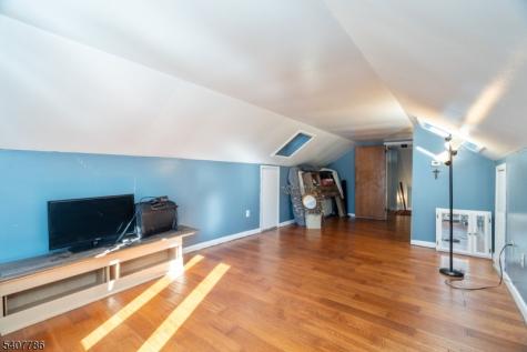 18 Elycroft Avenue E Rockaway NJ 07866