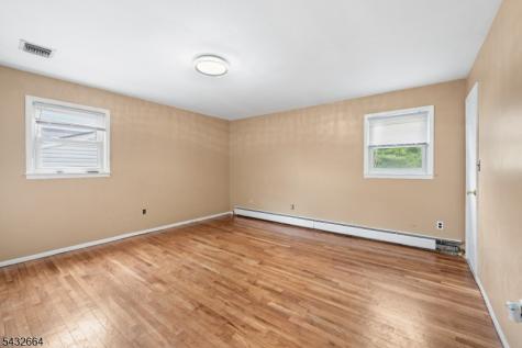 2313 Halsey Street Union NJ 07083