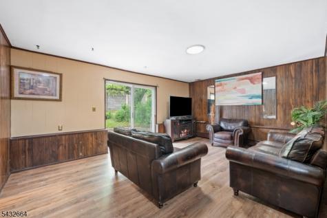 2313 Halsey Street Union NJ 07083