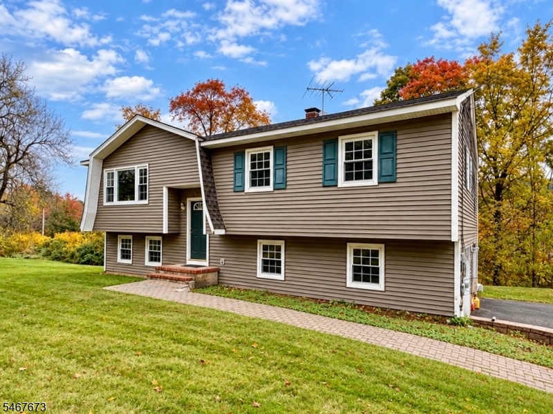 23 Drew Road Vernon NJ 07461