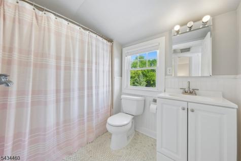 4 Kermit Road Maplewood NJ 07040