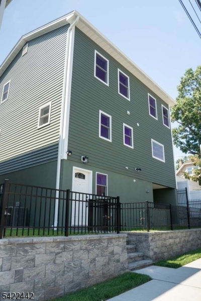376 5TH Avenue Paterson NJ 07514