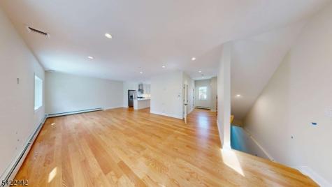 376 5TH Avenue Paterson NJ 07514
