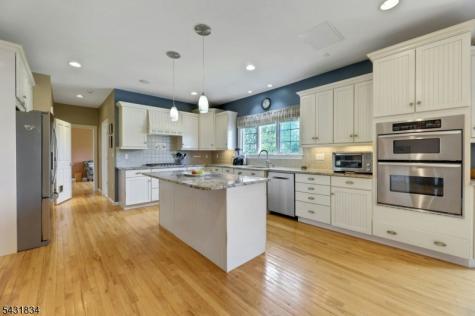 8 Buena Vista Drive Ringwood NJ 07456