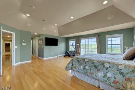 8 Buena Vista Drive Ringwood NJ 07456