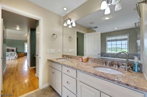 8 Buena Vista Drive Ringwood NJ 07456