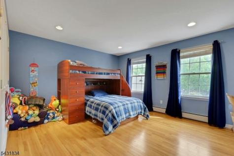 8 Buena Vista Drive Ringwood NJ 07456