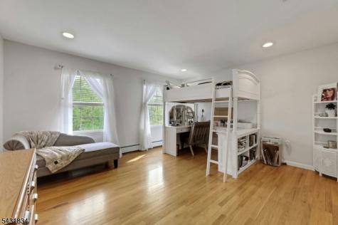 8 Buena Vista Drive Ringwood NJ 07456