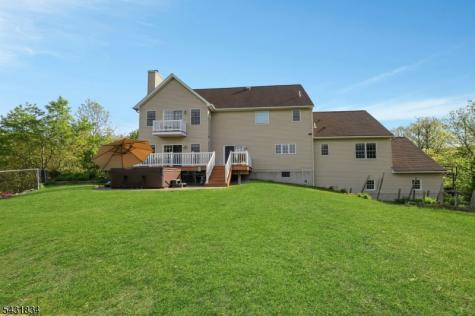 8 Buena Vista Drive Ringwood NJ 07456