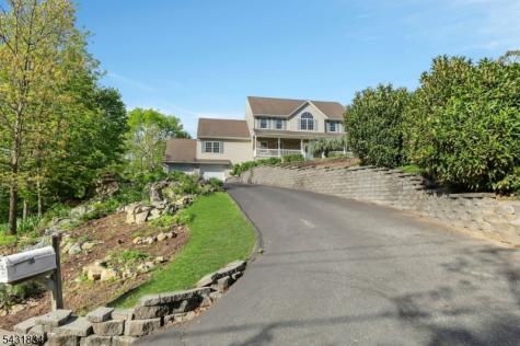 8 Buena Vista Drive Ringwood NJ 07456