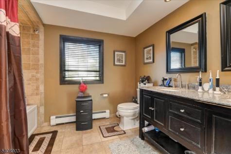 21 Tice Place Ringwood NJ 07456