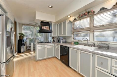 21 Tice Place Ringwood NJ 07456