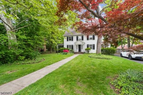819 Roanoke Avenue Elizabeth NJ 07208