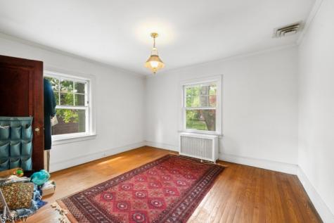 819 Roanoke Avenue Elizabeth NJ 07208